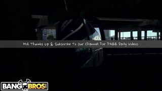 8831-fudendo-novinha-desconhecida-dentro-do-carro