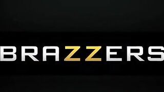 26674-filme-de-sexo-tras-atriz-porno-gostosa-para-rebolar-deliciosamente-em-cima-da-pica-do-marmanjo