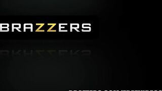 27048-prazer-sexual-e-oque-essa-gatinha-tem-quando-chama-seu-namorado-para-da-uns-tapinhas-na-sua-bunda-na-hora-do-sexo