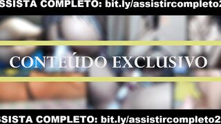 28243-sexo-selvagem-faz-essa-vagabunda-tirar-a-roupa-para-seu-namorado-e-fazer-ele-bater-deliciosamente-em-quanto-ela-ta-vendada