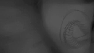29526-buttman-com-essa-bela-loirinha-magrinha-toda-arreganhada-em-cima-da-cama-fazendo-um-belo-sexo-anal