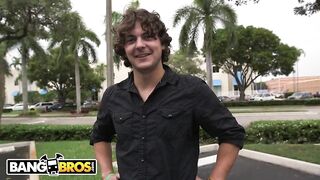 30708-porn-gratis-casal-sem-vergonha-transando-gostoso-dentro-de-uma-van-em-movimento