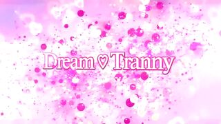 41438-linda-transexual-peituda-se-masturbando