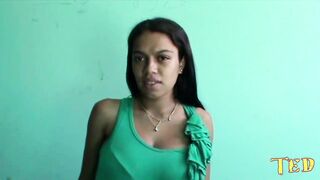 41894-porno-com-gravida-peituda-dando-o-bucetao