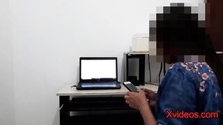 42438-secretaria-peituda-dando-pro-chefe-no-escritorio