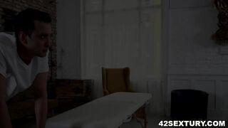 44884-anal-porno-com-ninfetinha-loira-apertadinha