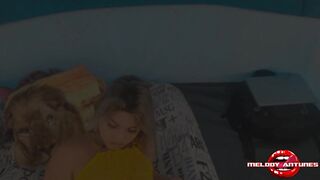 45424-ninfeta-loira-dando-o-bucetao-lisinho-gostoso