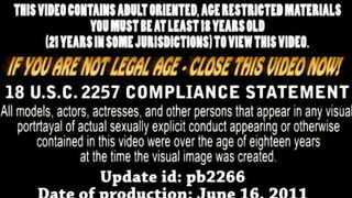 47490-sexo-com-loirinha-chupando-e-dando-a-buceta-2