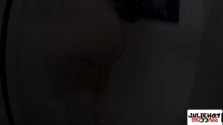 7593-branquinha-rabuda-tomando-pau-duro-no-cuzinho