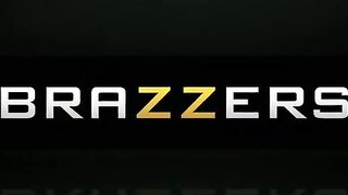 xvideovlogbr-2714-brazzers-exxtra-gamer-transando-com-careca