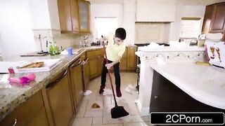 xvideovlogbr-2780-videos-pornos-novinho-safadao-comendo-deliciosamente-a-buceta-da-mae-do-seu-colega