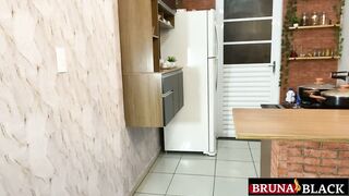 xvideovlogbr-4338-sexoporno-garoto-tarado-mete-com-vontade-na-bucetinha-cabeluda-da-ninfeta