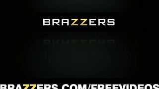 xvideovlogbr-10028-aluna-safadinha-fazendo-sexo-com-professor-careca