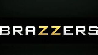xvideovlogbr-11932-porno-pau-grosso-na-novinha-branquela