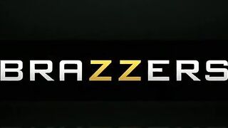 xvideovlogbr-22118-filmes-porno-com-negao-botando-funcionaria-gostosa-e-gordinha-para-gemer-alto-em-cima-da-rola-grossa