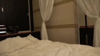 xvideovlogbr-25431-sexo-delicioso-mostra-uma-vadia-brasileira-de-oculos-tirando-a-paciencia-desse-marmanjo-ao-querer-rebolar-para-ele
