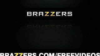 xvideovlogbr-25579-d4-swing-tem-a-tarada-morena-mais-gostosa-da-brazzers-para-fazer-um-filme-porno-com-muita-safadeza-e-putaria-ao-vivo