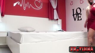 xvideovlogbr-36901-loira-com-peitoes-grandes-e-buceta-carnuda-lisinha
