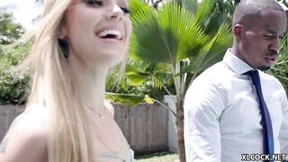 xvideovlogbr-40090-teen-porn-sex-negao-fodendo-magrinha-loira