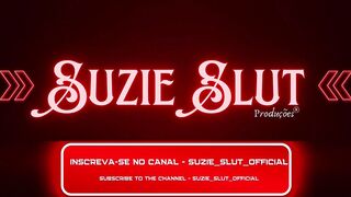 21024-rubia-dandoselo-a-4-hombres-a-la-vez-y-recibiendo-semen-en-su-culo