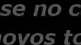 pornoespanolblog-114-actriz-porno-sentada-con-su-cono-en-rollos