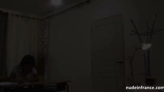 pornoespanolblog-12175-negona-soltando-el-culo-en-clase-para-complacer-al-profesor