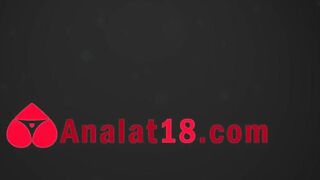 pornoespanolblog-13331-nena-caliente-le-da-a-su-hombre-su-culo-como-regalo-de-navidad