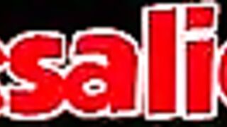 pornoespanolblog-14362-la-delgaducha-caliente-se-pone-un-guante-para-cumplir-su-propio-fetiche-y-complace-al-granuja-con-un-anal-intenso