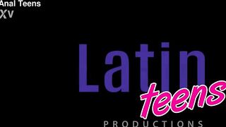 pornoespanolblog-14480-caliente-chupapollas-follando-con-varios-tios-a-la-vez-y-saliendo-con-la-cara-embadurnada-de-cremoso-semen
