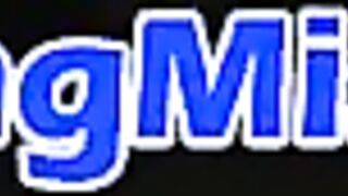 pornoespanolblog-14770-novia-caliente-consigue-su-cono-digitacion-por-su-hombre-y-luego-se-baja-sobre-si-misma-para-el-cono-del-tipo-afortunado