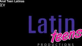 pornoespanolblog-14908-flaca-traviesa-en-mallas-rojas-ensena-el-culo-y-sale-despellejada-y-totalmente-embadurnada-de-semen-en-la-cara