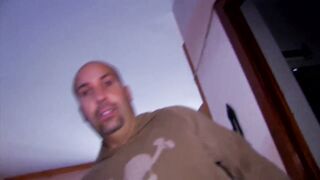 pornoespanolblog-15809-culo-travieso-en-medias-de-rejilla-se-pone-encima-y-deja-que-el-chico-travieso-haga-lo-que-quiera-con-su-maravilloso-culo
