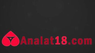 pornoespanolblog-16941-caliente-joven-de-18-anos-era-virgen-hasta-ese-momento-pero-el-granuja-acabo-destrozandole-el-culo