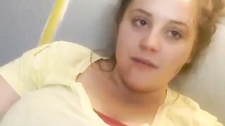 pornoespanolblog-18962-chica-gorda-cachonda-grabo-este-video-masturbandose
