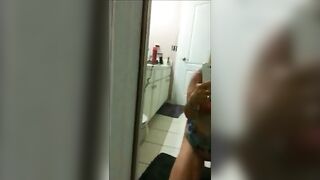 pornoespanolblog-19002-milf-muy-madura-sentada-en-el-vibrador