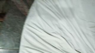 xvideovlogbr-29752-loira-cavalona-que-tem-um-puta-estilo-de-pirua-metendo-gostoso-com-seu-macho-fodedor-em-cima-do-sofa